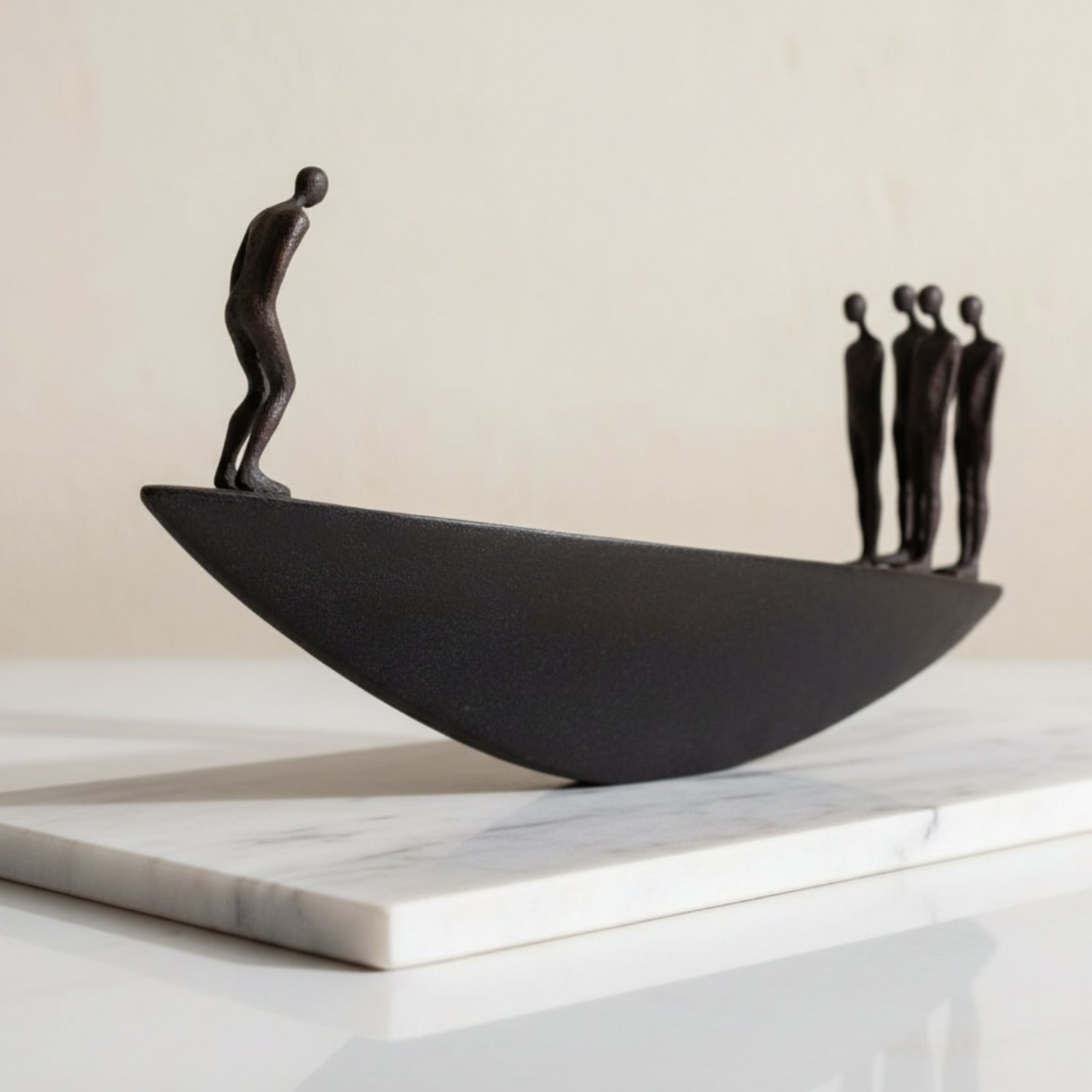 Modern Resin Sailboat Statue A - Resin Art Furniture recension och pris