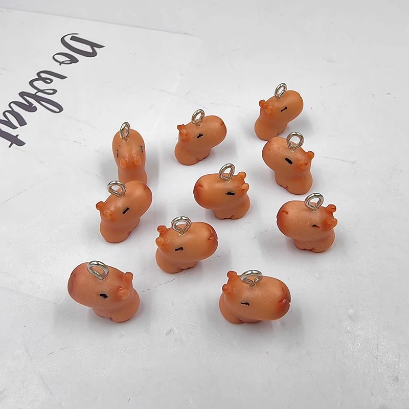 10pcs Cute Small Capybara Char - Resin Art Keychain recension och pris